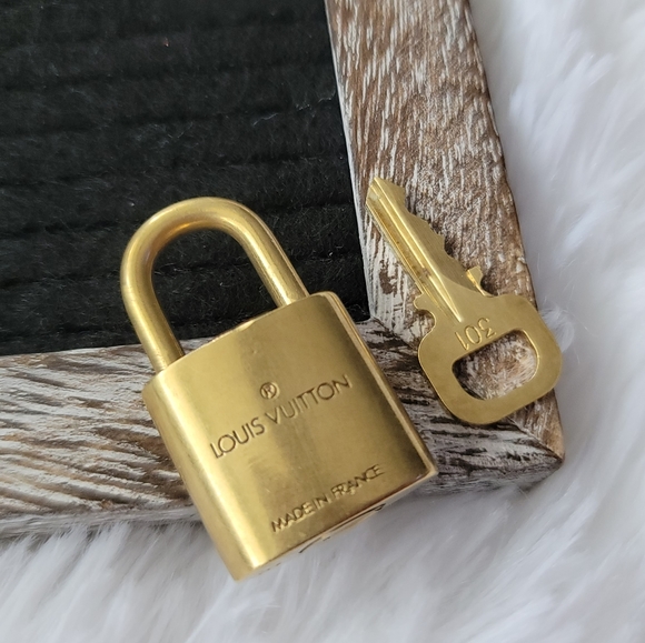 🔐Louis Vuitton 1 Lock & 1 Key Set #301🔐 - Picture 3 of 6